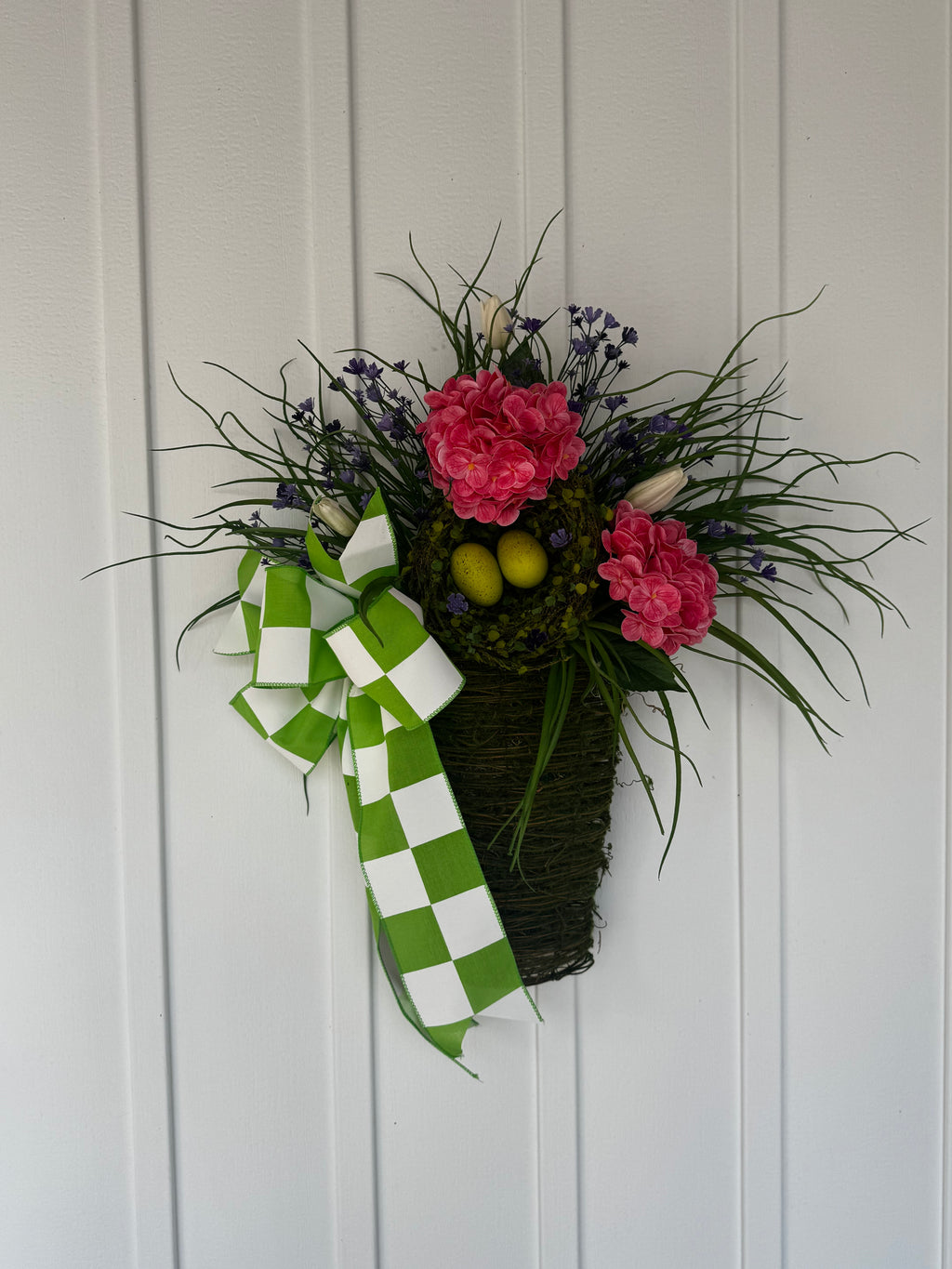 Hanging Moss Vase with Geraniums