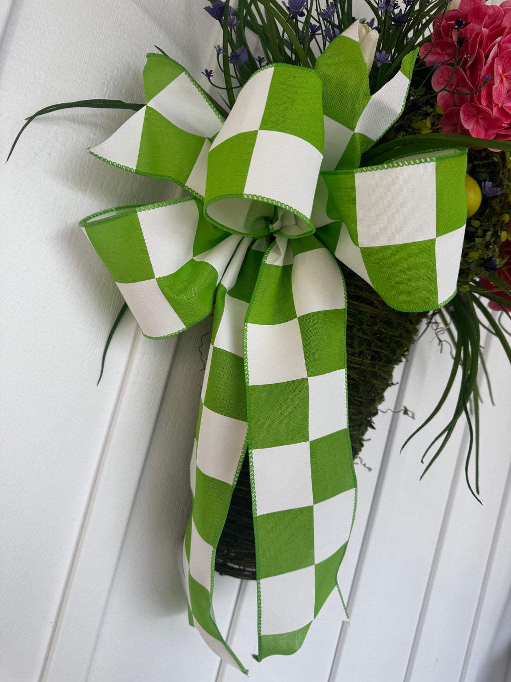 Hanging Moss Vase with Geraniums