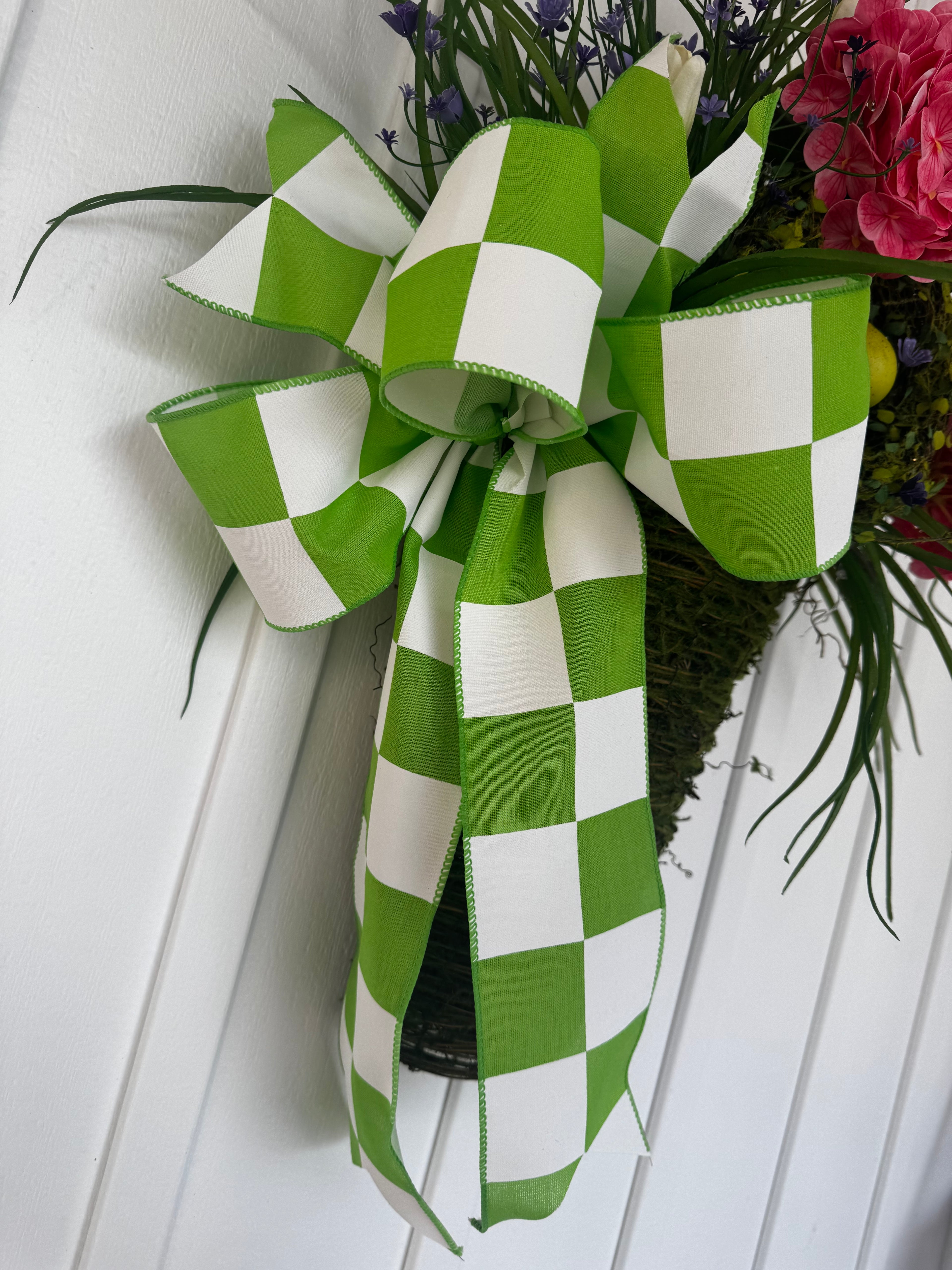 Hanging Moss Vase with Geraniums