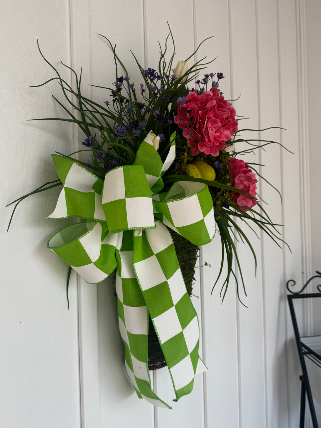 Hanging Moss Vase with Geraniums