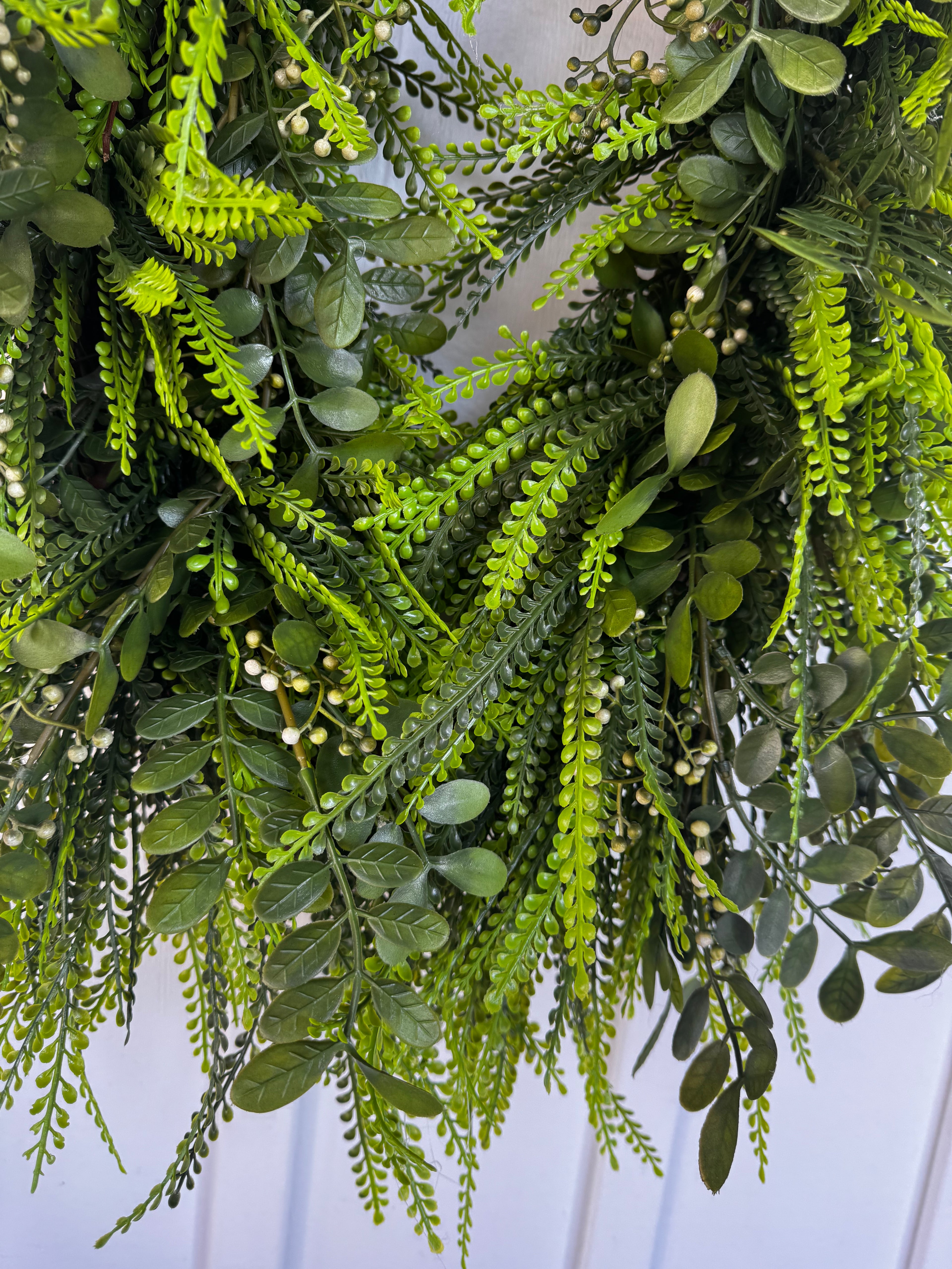 XL Beaded Fern Base with Bold Vine Leafs